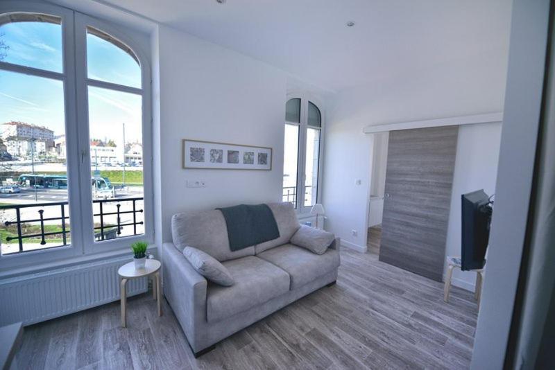 Appartment Les Suites Du Parc Безансон Екстер'єр фото