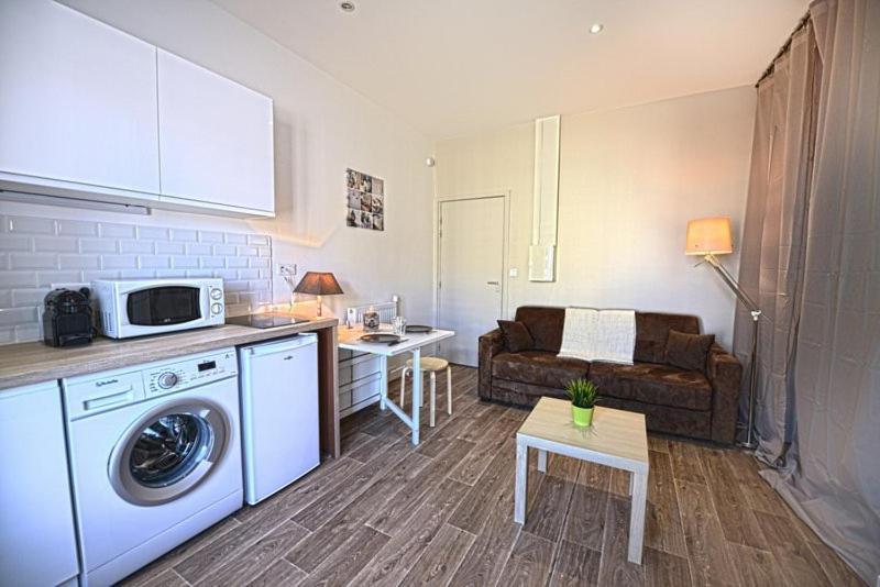 Appartment Les Suites Du Parc Безансон Номер фото