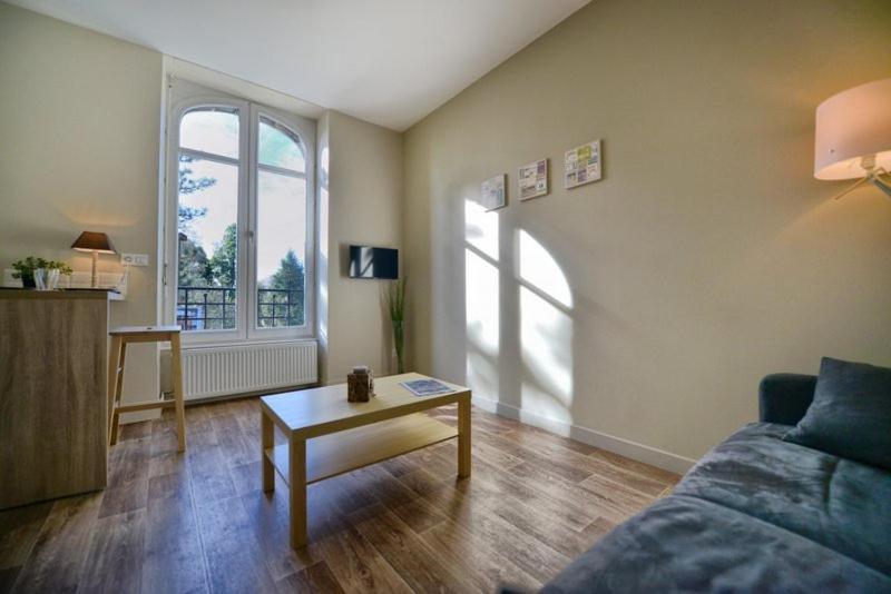 Appartment Les Suites Du Parc Безансон Номер фото